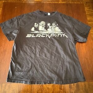 H&M Divided Blackpink Graphic T-Shirt Washed‎ Black Pink Logo Size Medium